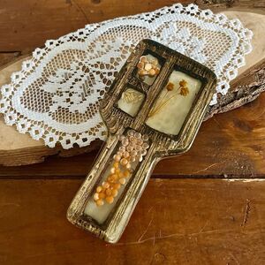 Vintage Mid-Century Acrylic Lucite Resin Seeds Flower Spoon Holder / Trivet